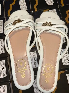 Women’s White Strappy Slide Sandals with Gold Accent